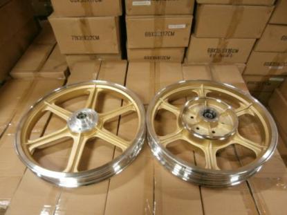 【品質保証，人気】 ＿0831 ６穴 キャスト ホイール Z1 Z2 金6 検;BEETフクイZ900メルバZ750RSヨシムラOZレスター(セット)｜売買されたオークション情報、yahooの商品情報をアーカイブ公開 - オークファン カワサキ用