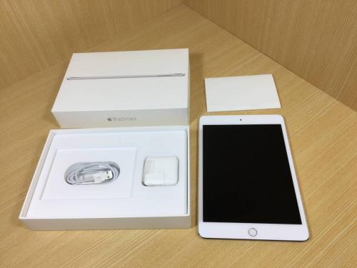 iPad mini4 シルバー au　Wi-Fi+Cellular 16GB