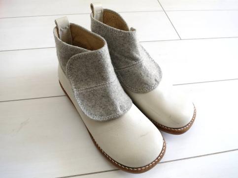 本物保証，HOT Sybilla シビラ ショートブーツ 22cm レディースシューズ 靴 白 グレー(シビラ)｜売買されたオークション情報、yahooの商品情報をアーカイブ公開 - オークファン その他