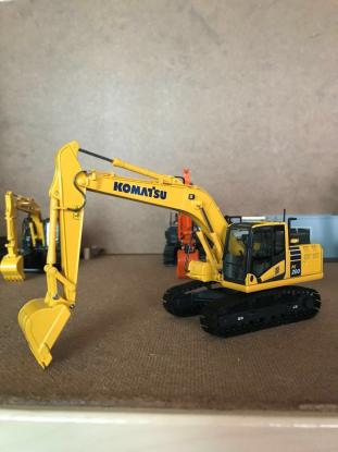 KOMATSU PC200-11 油圧ショベル バックホー 1/50 大割機 アタッチメントのセット(建設車両、作業車)｜売買されたオークション情報、yahooの商品情報をアーカイブ公開 - オークファン 建設車両、作業車