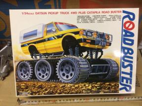 アオシマ1/24 ロードバスター ダッドサン 旧アオシマ ロードバスター DATSUN 4WD 1/24 PICKUP ロードバスター