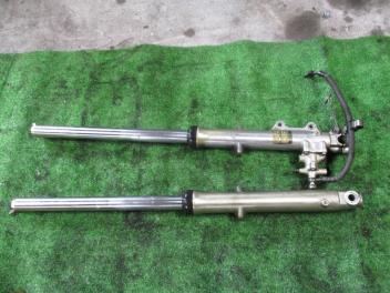  ザリ ばら売り フロントフォーク GS400 GSX400E GSX250E CB400F GT380 CBX400F CBR400F KH400 KH250 Z750RS RG250 Z400FX Z1 Z2 ゴキ(パーツ)｜売買されたオークション情報、yahooの商品情報をアーカイブ公開 - オークフ その他