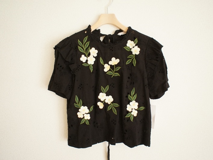ZARA デイジー刺繍 レース ブラウスM 黒oth0ザラ フリル カットワーク 刺しゅう エンブロイダリー