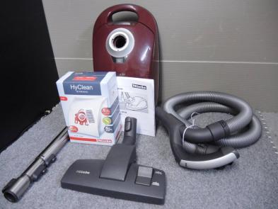 良品◎ミーレMiele☆紙パック式 掃除機 S4 582☆ドイツ製☆ダストバッグ・フィルター付☆