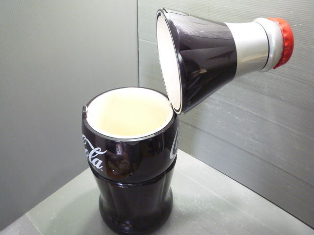 コカコーラ ｜ アメリカンダイナー風の商品を使ったおしゃれなインテリア グッズ コカコーラ好き☆のインテリア実例 コカ・コーラ|インテリア・雑貨関連|ハードオフ公式通販オフモール RoomClip（ルームクリップ） アメリカ雑貨 | RoomClip トレイ 瓶 トレー RoomClip（ルーム 看板 グリーン