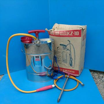 HATSUTA 噴霧器【肩掛噴霧機 初田工業 KZ-10】ステンレスタンク 液容量