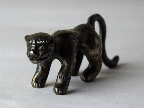 置物 筆架 銅器 虎 装飾品 工芸品 CB 時代物 古美術 銅製 玉獅子 骨董