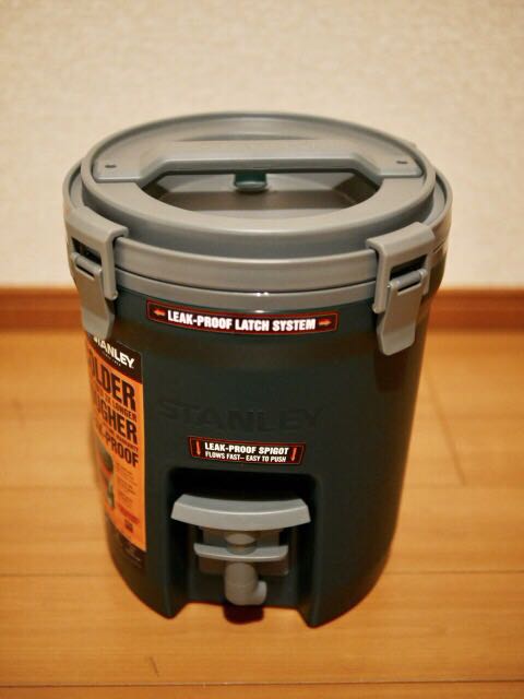 新品 STANLEY スタンレー ウォータージャグ 3.8L