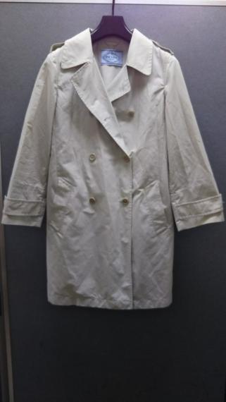 Prada プラダ トレンチコート レディース Size40 Mx26 Cn170 80a コート 売買されたオークション情報 Yahooの商品情報をアーカイブ公開 オークファン Aucfan Com