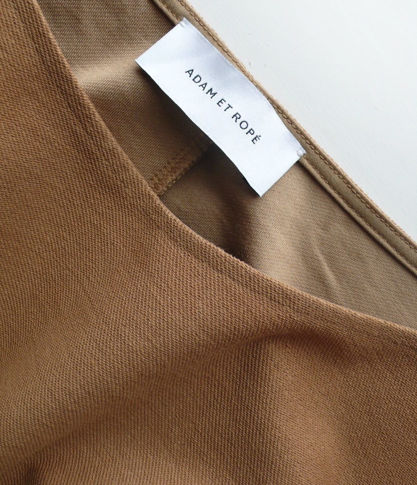 ET フォルムニットワンピース | FEMME ROPE\u0027 ROPE\u0027（アダムエロペ）の「リネンボリュームスリーブ アダムエロペ ふんわり袖が可愛いワンピース Adam et Rope' ブラウン