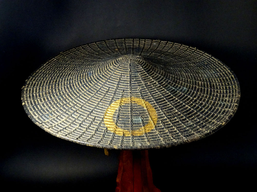 侍】 江戸時代 武田家伝来 金彩家紋 上手 紙縒造 内金彩 陣笠 武具 本