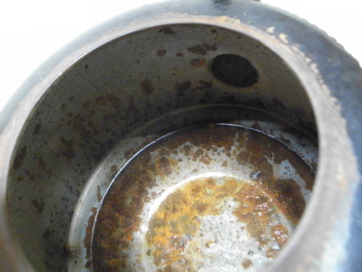 時代鉄瓶　富士型　散らし文　1リットル 水漏れ無し　煎茶道具　無銘 南部鉄器 鉄瓶 在銘 茶道具 煎茶 煎茶道具 水漏れ無し 鉄瓶 煎茶道具 在