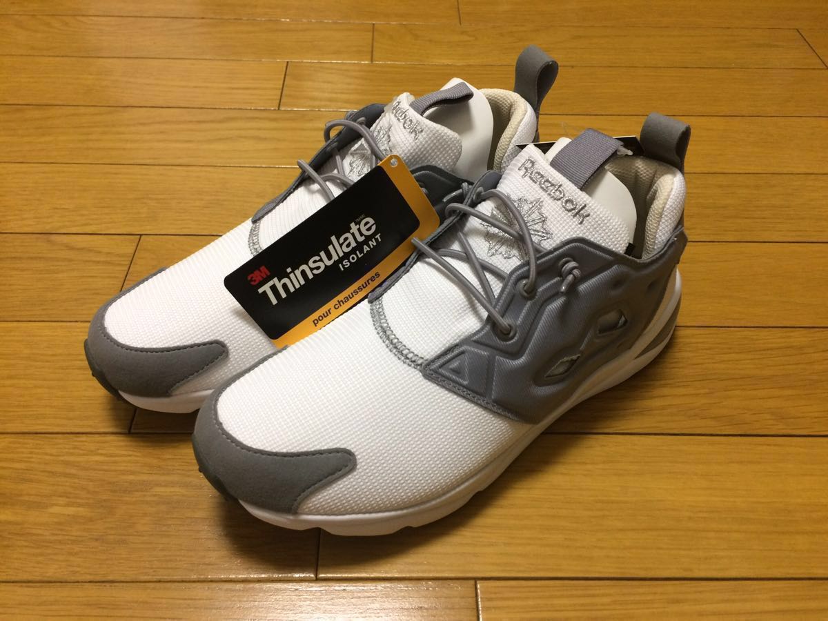 全国無料，定番 Reebok FURYLITE TECH 27cm スニーカー メンズ 白/灰 箱あり フューリーライト リーボック(27.0cm)｜売買されたオークション情報、yahooの商品情報をアーカイブ公開 - オークファン 27.0cm