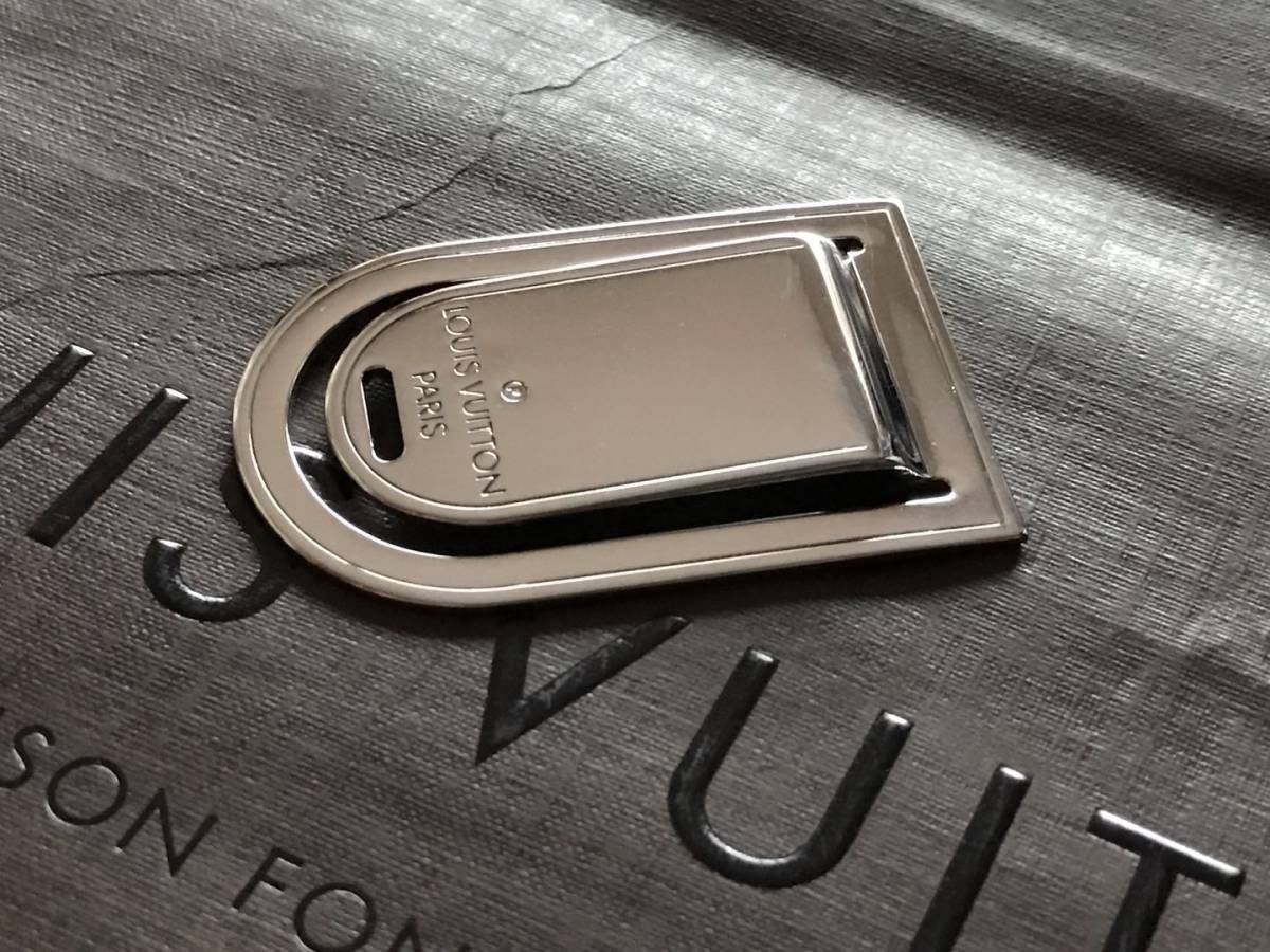 LOUIS VUITTON ルイヴィトン マネークリップ シルバー 【公式通販】