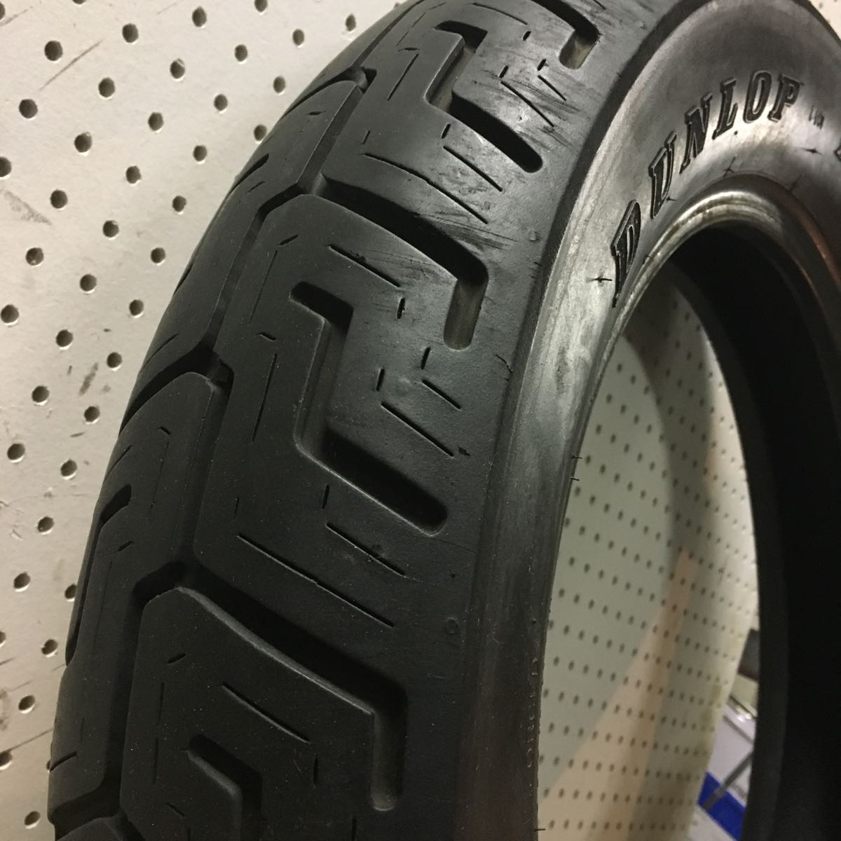 ハーレーダビッドソン リアタイヤ 130/90-16 Rear Tire 130⁄90-16 Set
