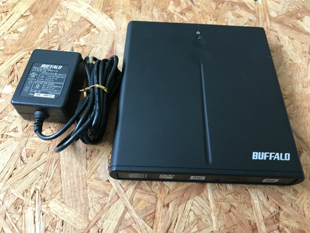 中古　バッファロー DVSM-P58U2/B　外付けDVDドライブ　美品_1