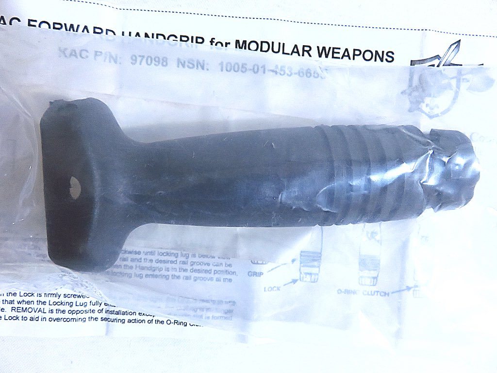 KAC フォアグリップ ナイツ バーティカル 米軍実物 Knight's Amament