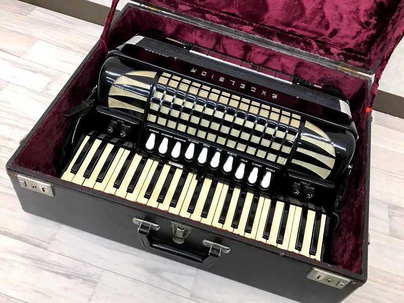 □高級□EXCELSIOR PROFESSIONAL Model 940 アコーディオン 象牙