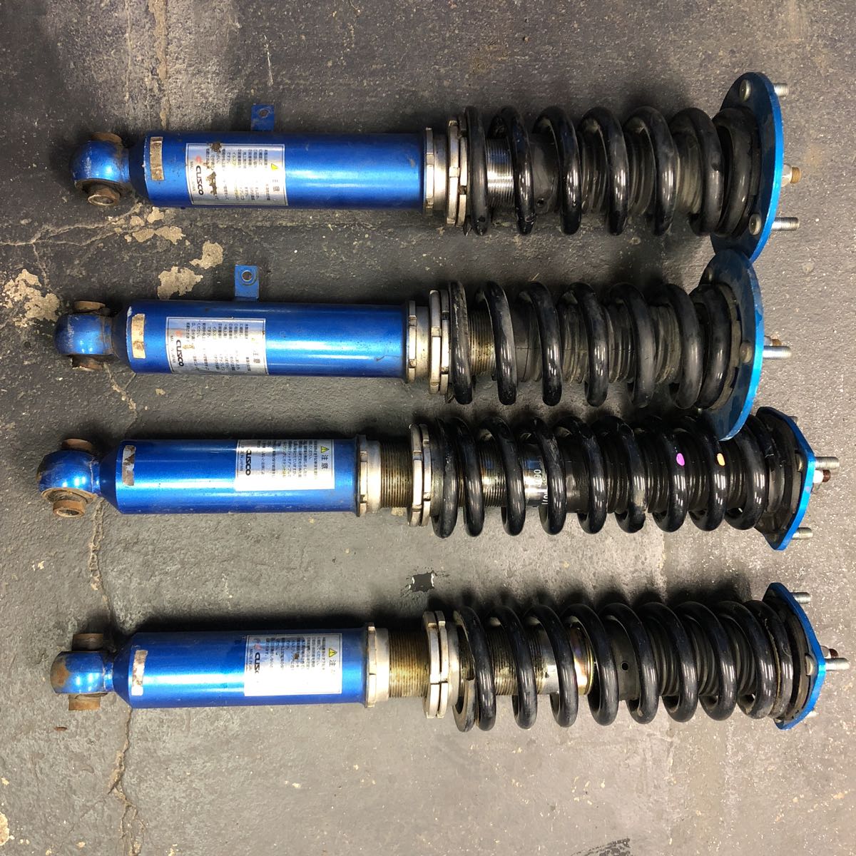 アリスト JZS160 トヨタ JZS161 16系 ⁄ 後期 2JZ-GTE JZS160の中古車を探す