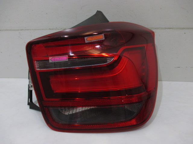 F20 1シリーズ BMW 右テールランプ/ライト/レンズ 63 21 7 241 544-12