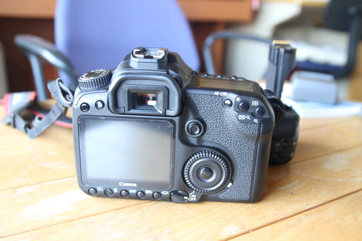 canon EOS 40D ボディー バッテリーグリップ BG-E2N（電池マガジンなし 