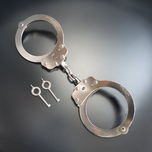 銀3連手錠① 銀3連手錠① 銀3連手錠③ ピアレス