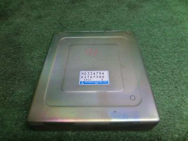 三菱 ランエボ4 CN9A 純正 エンジンコンピューター ECU 中古 CN9A ECU 純正