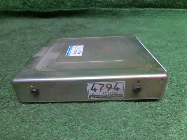三菱 ランエボ4 CN9A 純正 エンジンコンピューター ECU 中古 CN9A ECU 純正