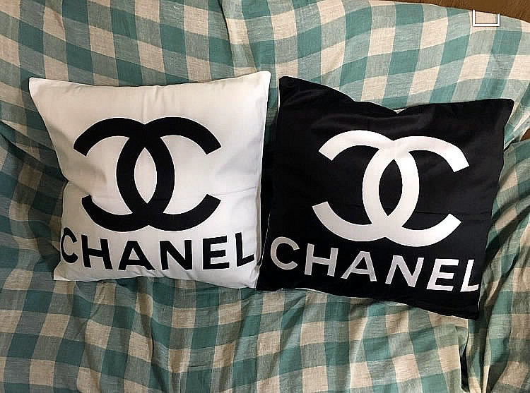シャネル ノベルティ グッズ クッションカバー シャネル クッション
