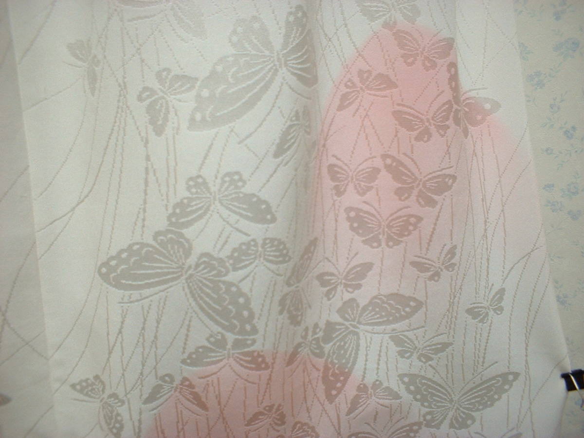 | LL 振袖（専用襦袢付）-3694-Lサイズのレンタル｜きもの３６５ あざと 振袖ネットレンタル：ベージュにくすみピンクベイクドカラーがお洒落 ふりく ★お値打★フリー★振袖襦袢★絶品のしっとりペチコート★チョウチョ★着物リメイク★リメイク工房