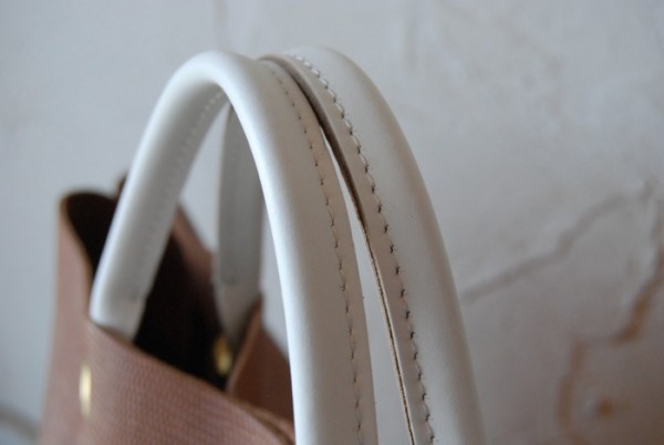 送料無料 贅沢 型押し もっちり トート ボストン 革 ハンドメイド レザー 贅沢 トート ボストン 柔らかい 天然革 肉厚