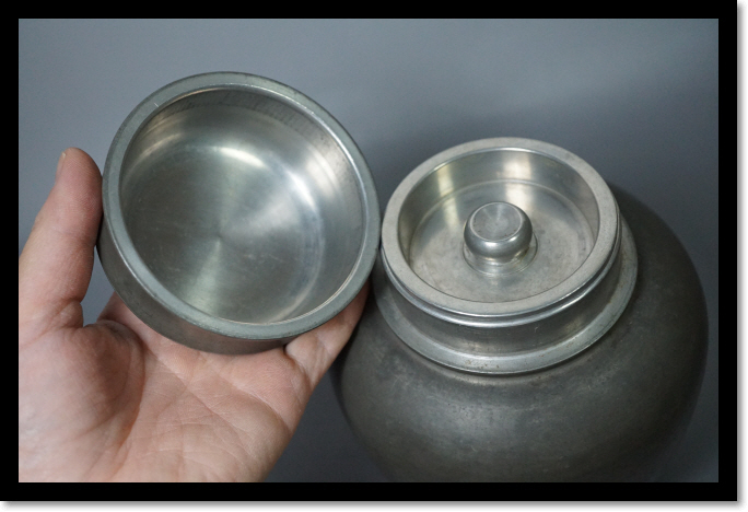煎茶道具 茶道具 茶筒 茶入 唐物 錫 蓮瓣文 澄今堂中国美術 -
