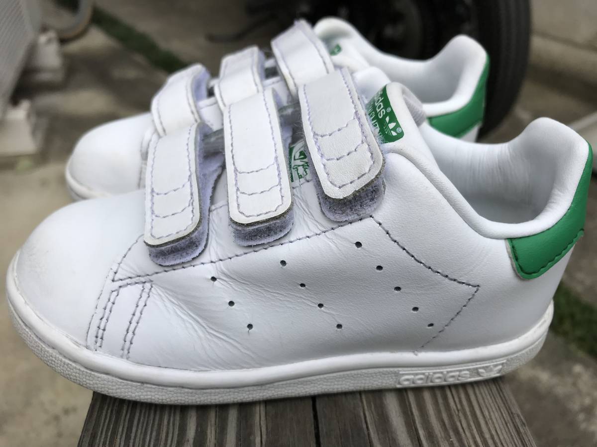 Adidas スタンスミス14 5アディダスstansmithコンバースニューバランスアシックススニーカーベルクロマジックテープ 14cm 売買されたオークション情報 Yahooの商品情報をアーカイブ公開 オークファン Aucfan Com