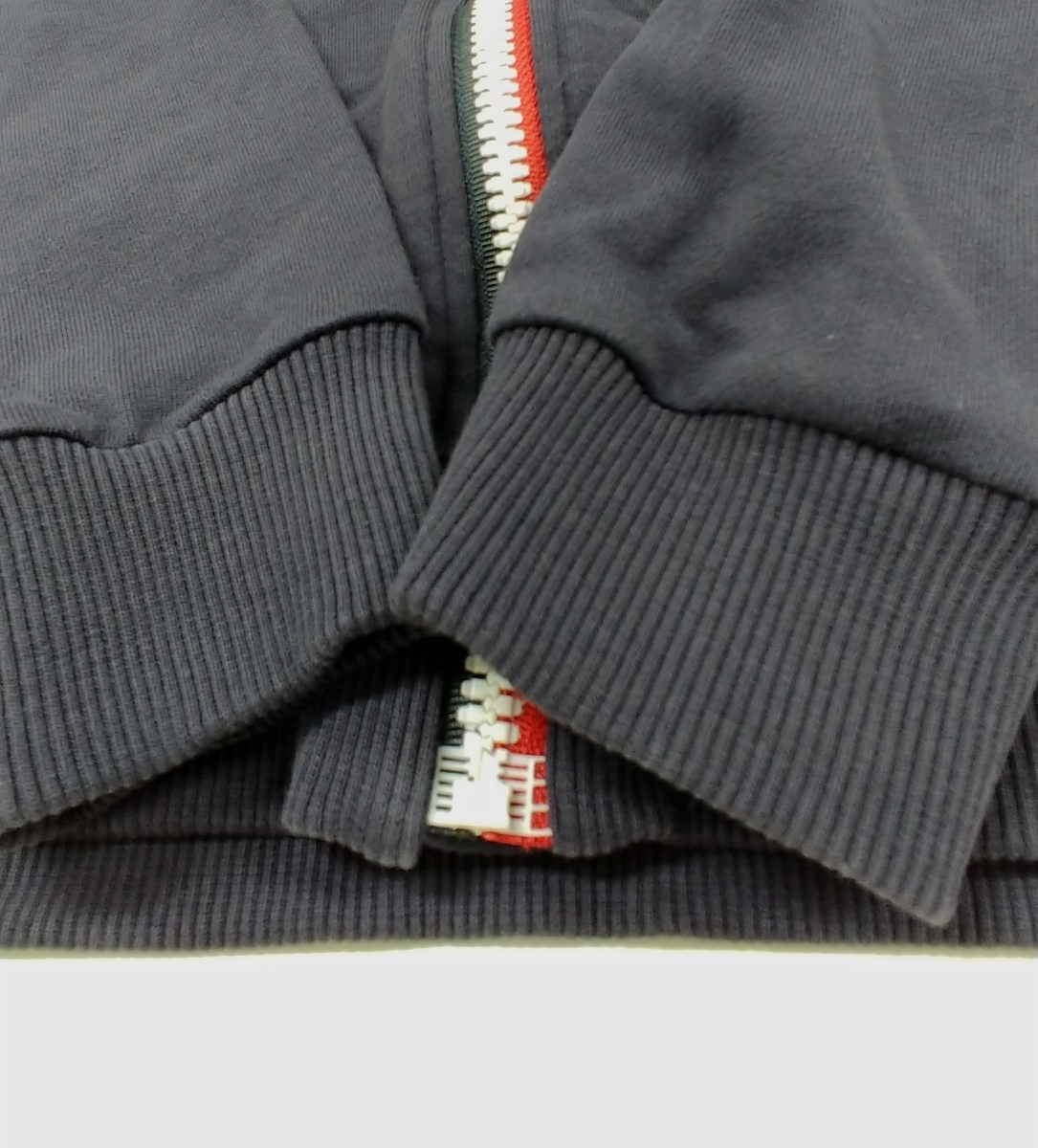 美品・正規品 モンクレール キッズ/トラックジャケット ネイビー サイズ140（10歳前後） （管理番号B12） モンクレール MONCLER キッズ MONCLER&frasl;モンクレール&frasl;CAMキッズ12Aサイズ(大人可)KIDS MONCLER（ジャージ）のフリマアイテム一覧 アウトレットラスト1点MONCLER