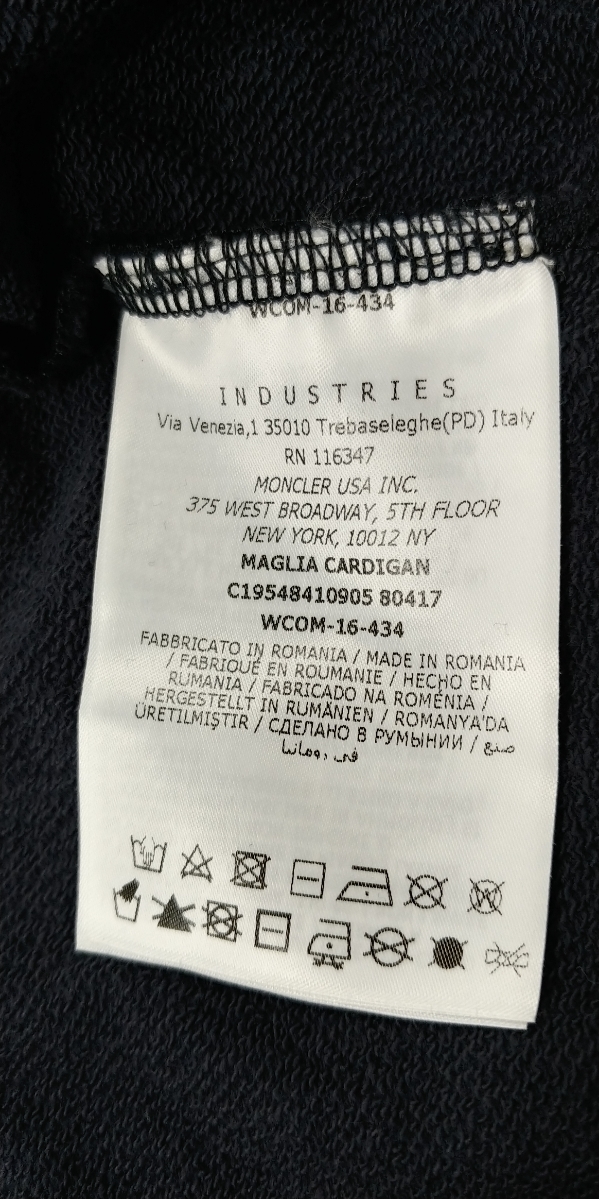 美品・正規品 モンクレール キッズ/トラックジャケット ネイビー サイズ140（10歳前後） （管理番号B12） モンクレール MONCLER キッズ MONCLER&frasl;モンクレール&frasl;CAMキッズ12Aサイズ(大人可)KIDS MONCLER（ジャージ）のフリマアイテム一覧 アウトレットラスト1点MONCLER