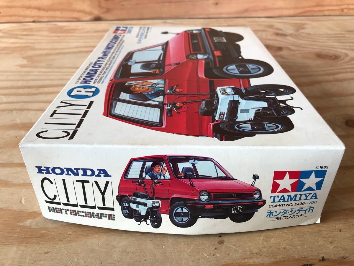 Tamiya 1/24 Honda シティ R 1/24 タミヤ ホンダ・シティR モトコンポつき プラモデル 1⁄24 タミヤ