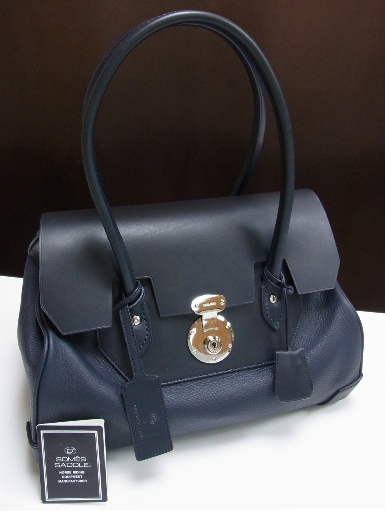 SALE，お買い得 ソメスサドル&times;エイチティーレーベル CARGO MINI HTL-62 バッグ ネイビー 新同(牛革)｜売買されたオークション情報、yahooの商品情報をアーカイブ公開 - オークファン 牛革