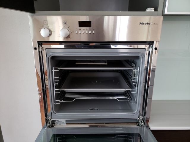 ◇展示未使用品/Miele/ミーレ社製/電気オーブン/H328-2B-KAT/ビルトイン/約
