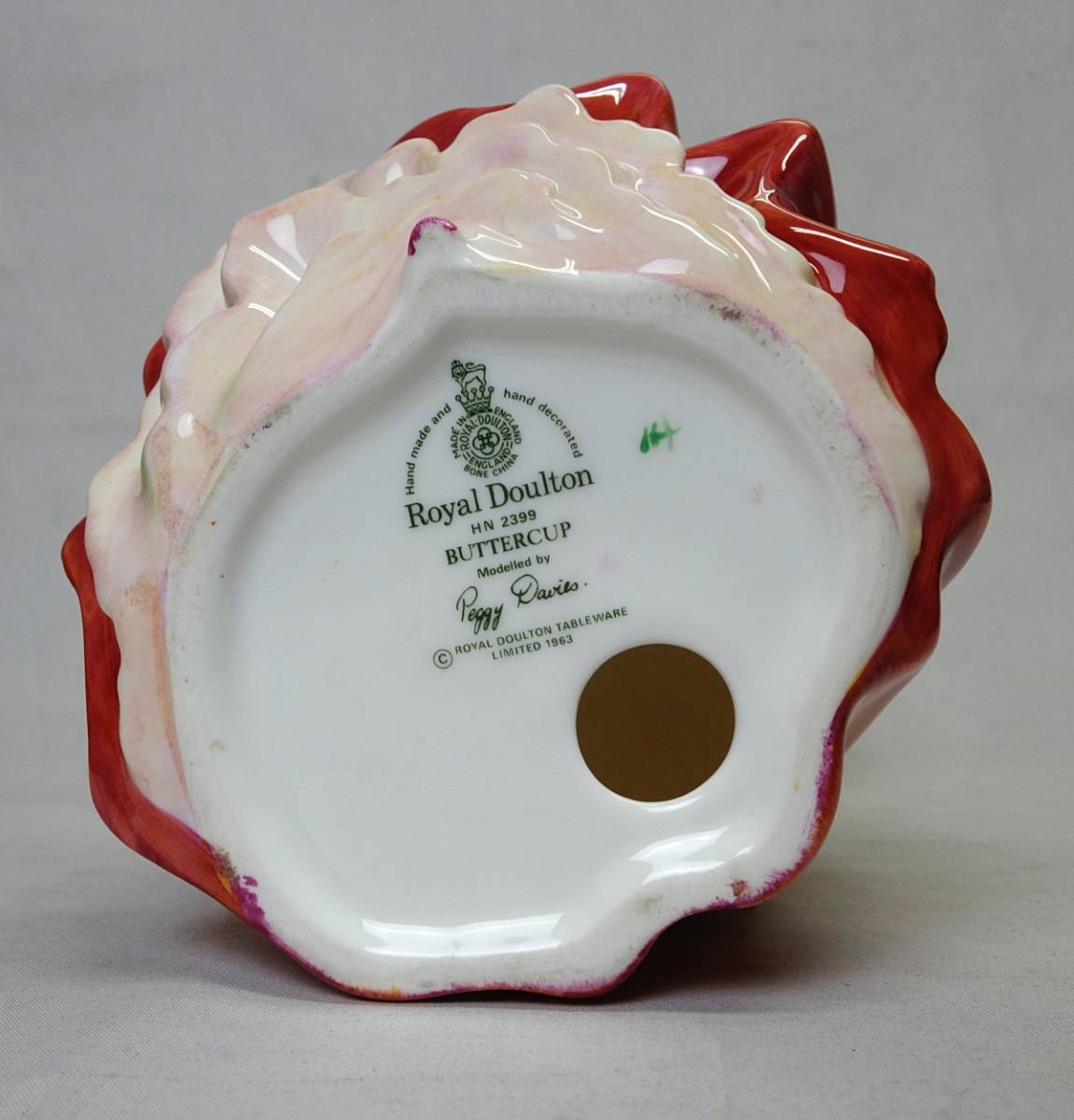 美品☆ロイヤルドルトン フィギュリン BUTTERCUP ROYAL DOULTON 陶器