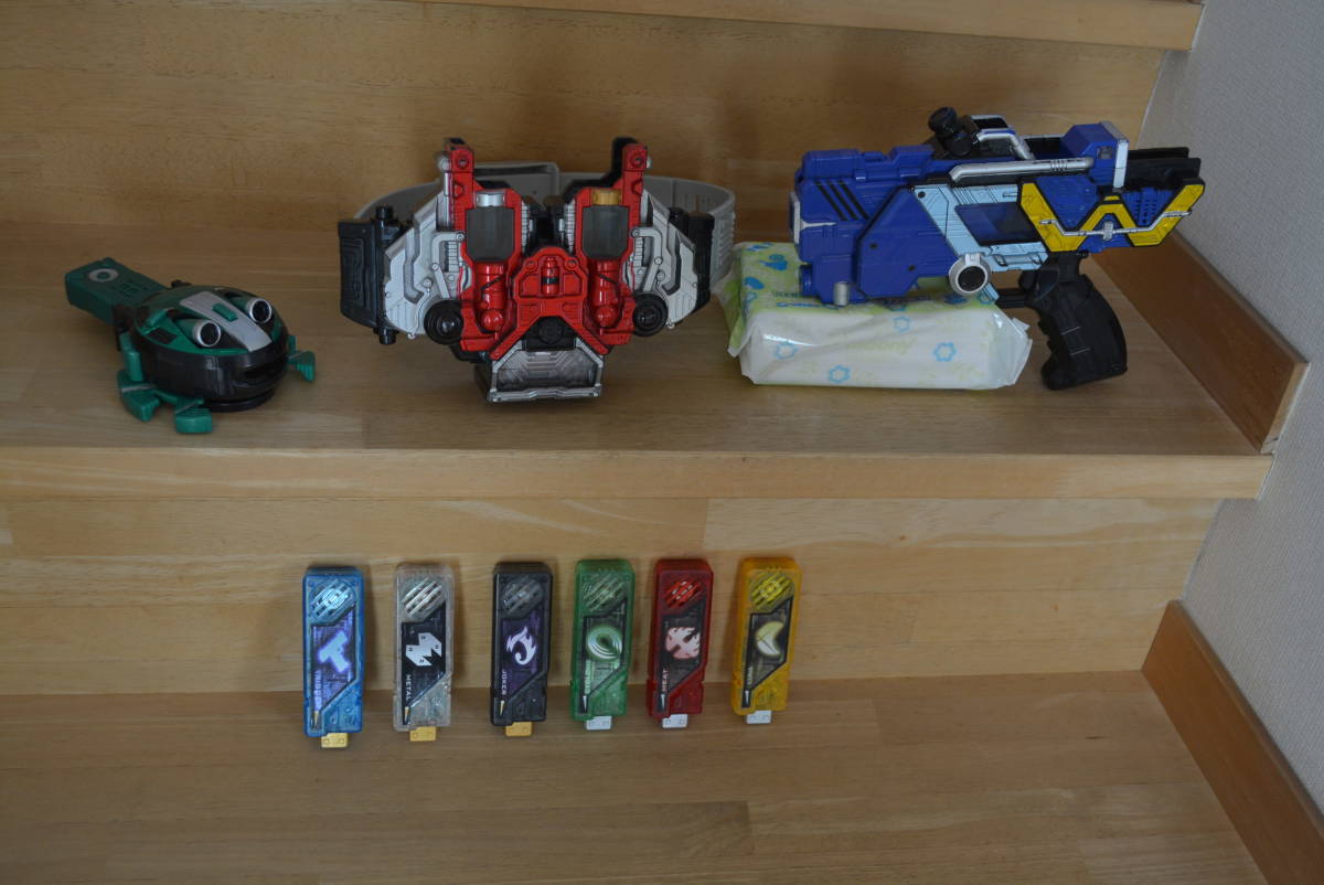 仮面ライダーW ダブル☆DXシリーズ★返信ベルト、トリガーマグナム、など☆新品の電池に交換済み☆中古