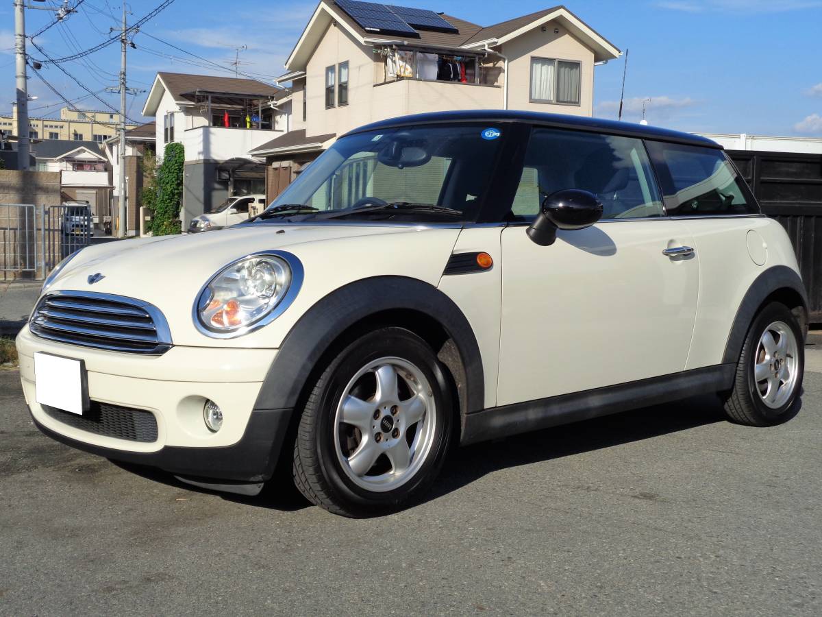 19年R56型ミニクーパー【車検32年3月・1オーナー】プッシュスタートエンジン♪純正15インチアルミ♪タイヤ山6分♪キセノンヘッドライト♪_1