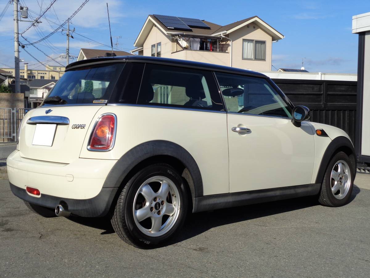 19年R56型ミニクーパー【車検32年3月・1オーナー】プッシュスタートエンジン♪純正15インチアルミ♪タイヤ山6分♪キセノンヘッドライト♪_4