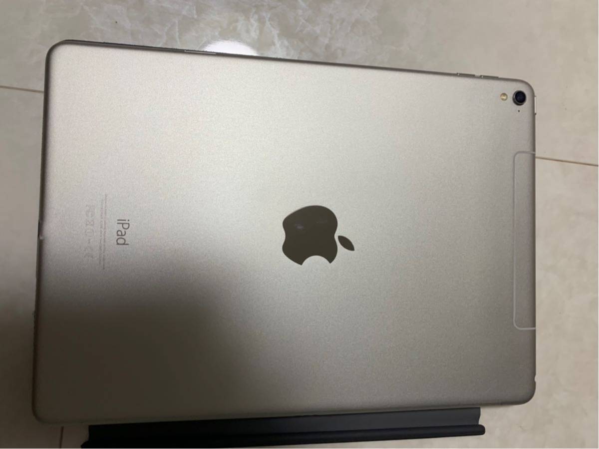 Apple iPad Pro 9.7-inch, 128GB, Wi-Fi + 4G LTE iPad Pro 9.7インチ 