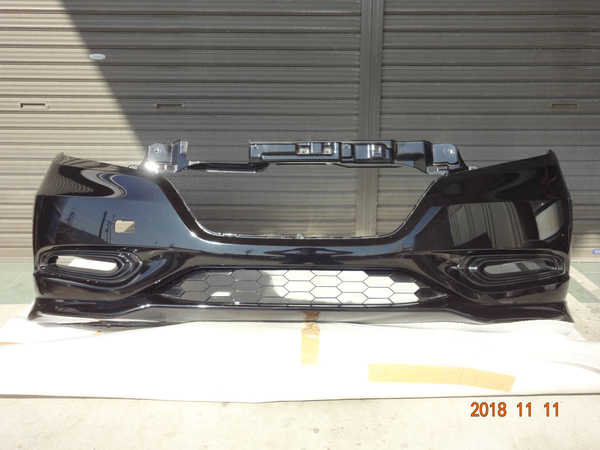 ヴェゼル RU3 RS ハイブリット フロントバンパー NH731P T7A