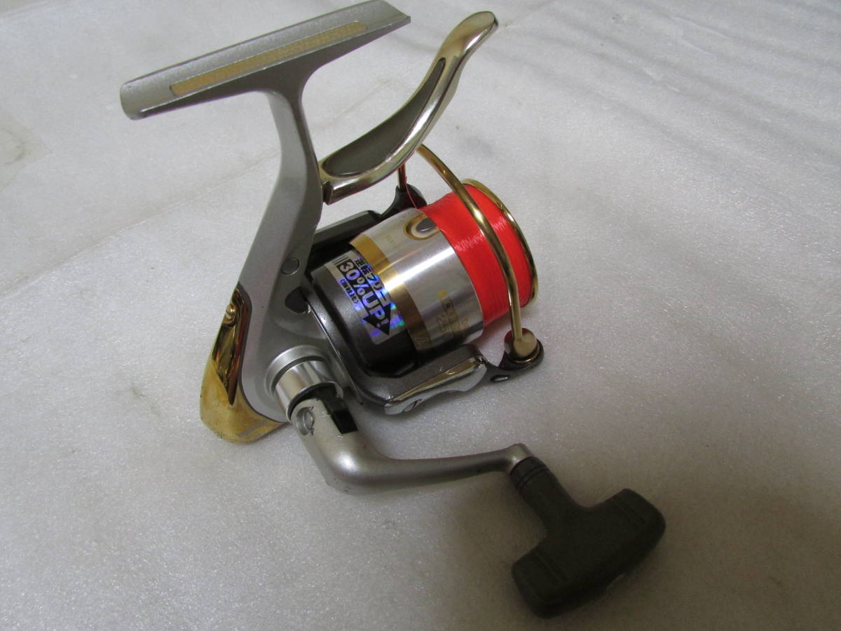 ダイワ トーナメント（TORNAMENT）Z 2500LBC 即決
