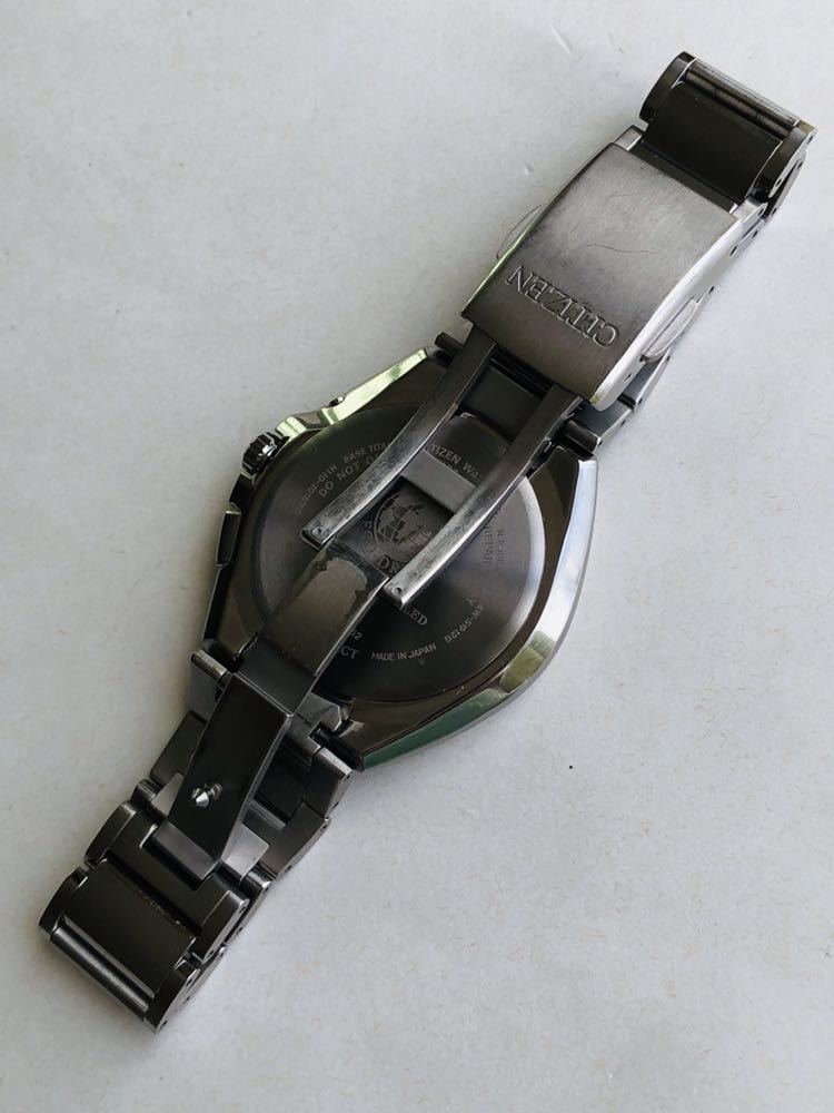 シチズンアテッサ 電波ATD53-3053 H110-T016308 チタン製10BARメンズ