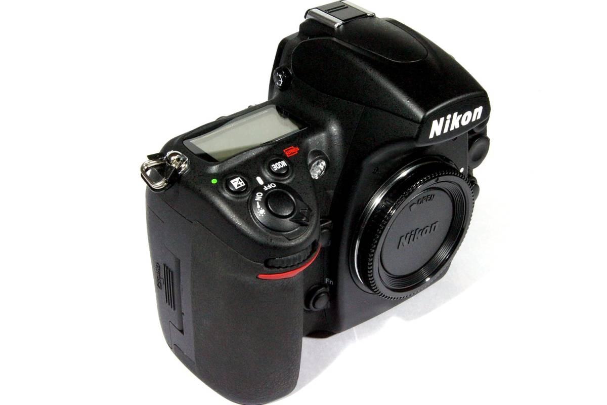 綺麗です！ ニコン FXフォーマット Nikon D700 AF-S VR Zoom-Nikkor 24-120mm f3.5-5.6 G IF-ED レンズ付きセットです！_4