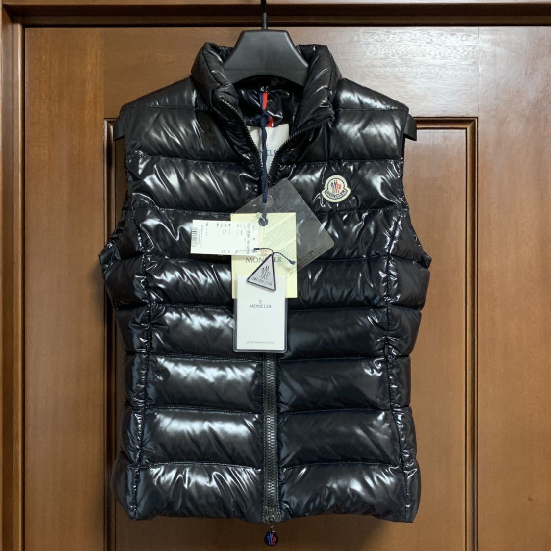 最安値，2025 モンクレール GHANY ガーニー ダウン ベスト サイズ0 ブラック 正規品(0)｜売買されたオークション情報、yahooの商品情報をアーカイブ公開 - オークファン 女性用