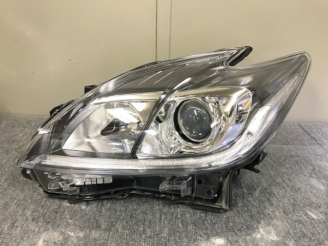 プリウス ZVW30 後期 左ヘッドライト HID 47-52 打刻：モ (Z549