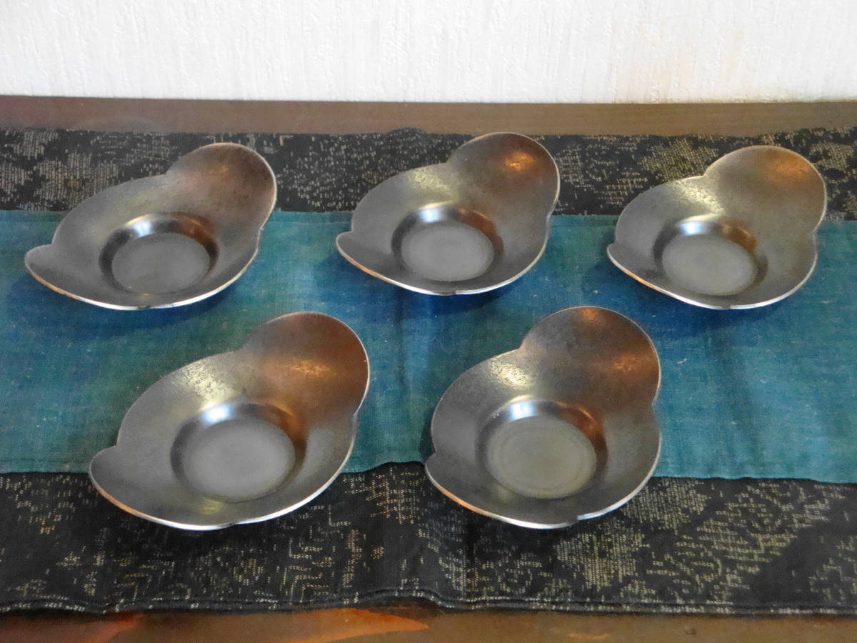 大人気，大得価 煎茶道具 瑞峯造 白銀製 木瓜型茶托5枚(その他)｜売買されたオークション情報、yahooの商品情報をアーカイブ公開 - オークファン その他